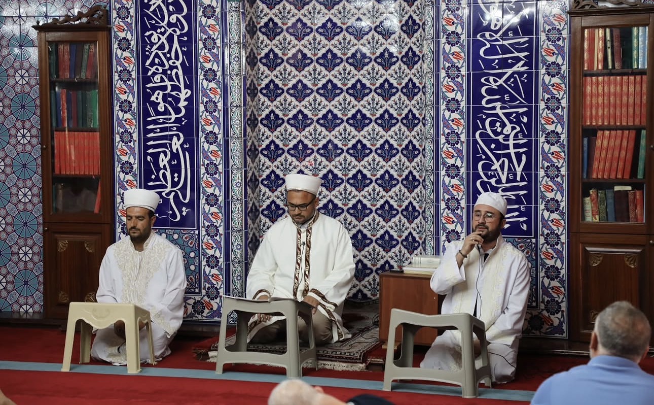 Mevlid-i Şerif okunurken