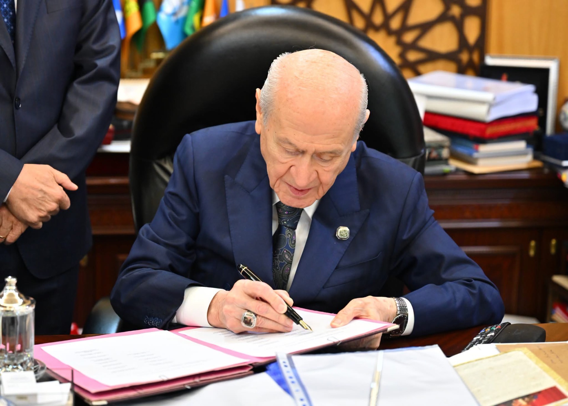 Sayın Genel Başkanımız Devlet Bahçeli'den Terörsüz Türkiye İçin Tarihi İmza